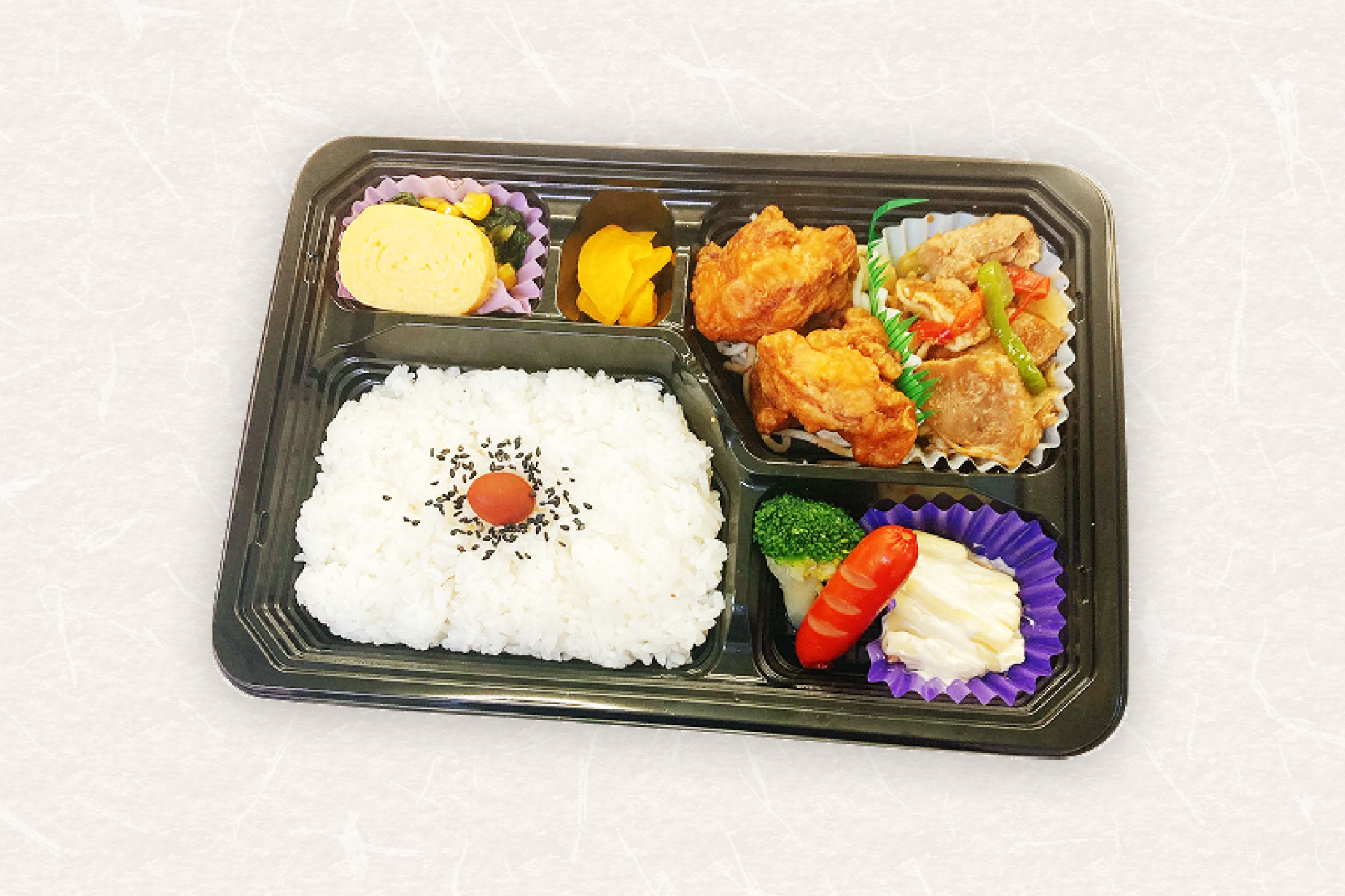 唐揚げ焼肉弁当　1,000円（税込1,080円）