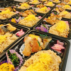 あんまり美味しいんでお弁当売り歩いちゃいます！